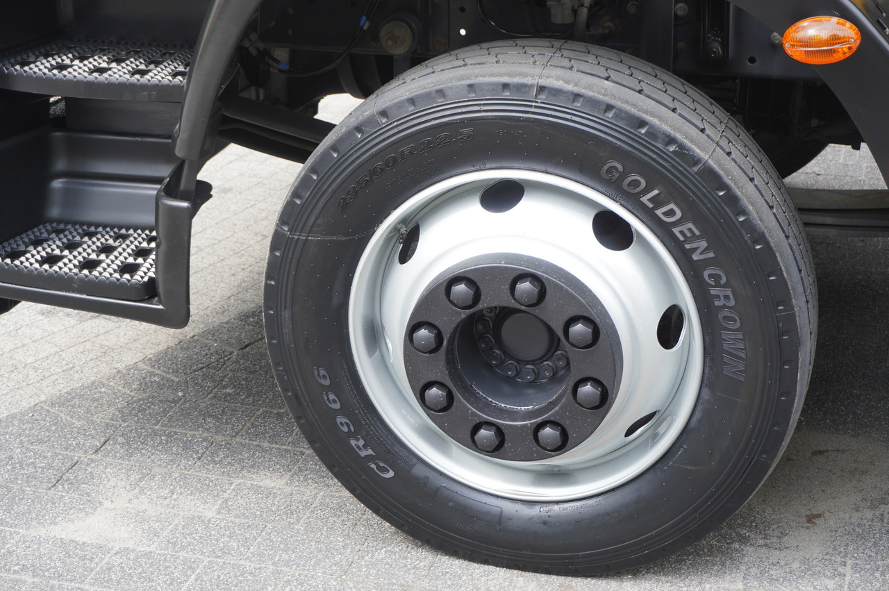 Tow truck IVECO Eurocargo 160-210 / 75,000 km! / OMARS lowered tow truck platform / Fork: picture 21