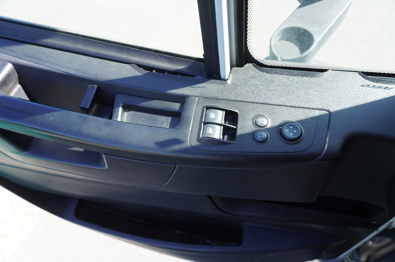 Car transporter truck IVECO Stralis 360 EEV Tow truck 6x2: picture 18 Car transporter truck IVECO Stralis 360 EEV Tow truck 6x2: picture 18