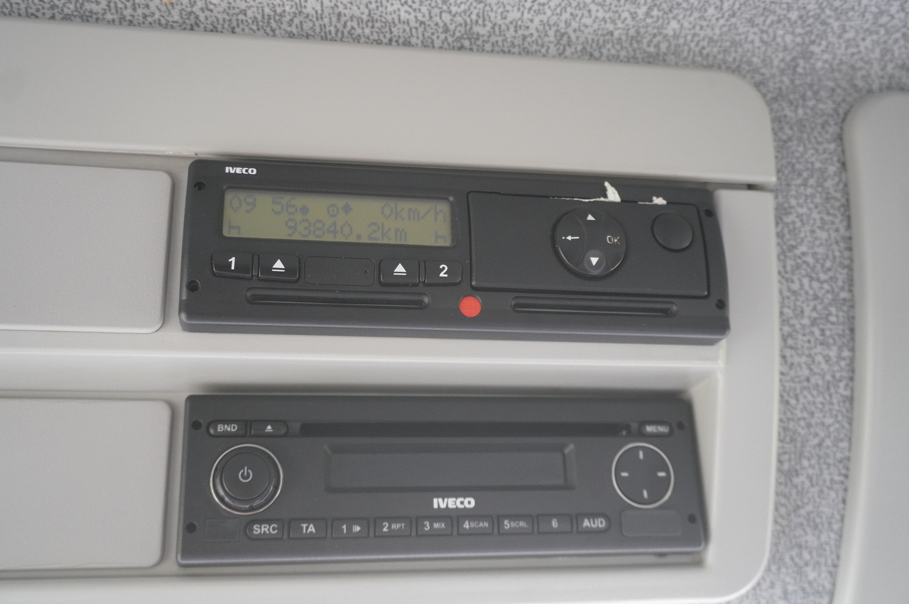 Iveco Eurocargo 150 E25 / 90 tho. km !!! / Tow truck - Tow truck: picture 2 Iveco Eurocargo 150 E25 / 90 tho. km !!! / Tow truck - Tow truck: picture 2