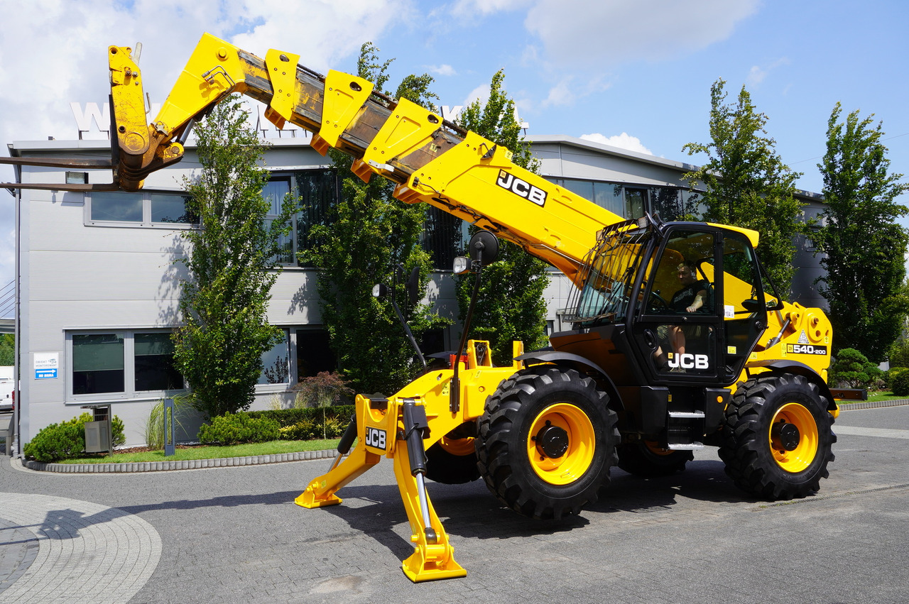 JCB 540-200 Telescopic Loader / 20 m reach / joystick / 2 units - Telescopic handler: picture 3 JCB 540-200 Telescopic Loader / 20 m reach / joystick / 2 units - Telescopic handler: picture 3
