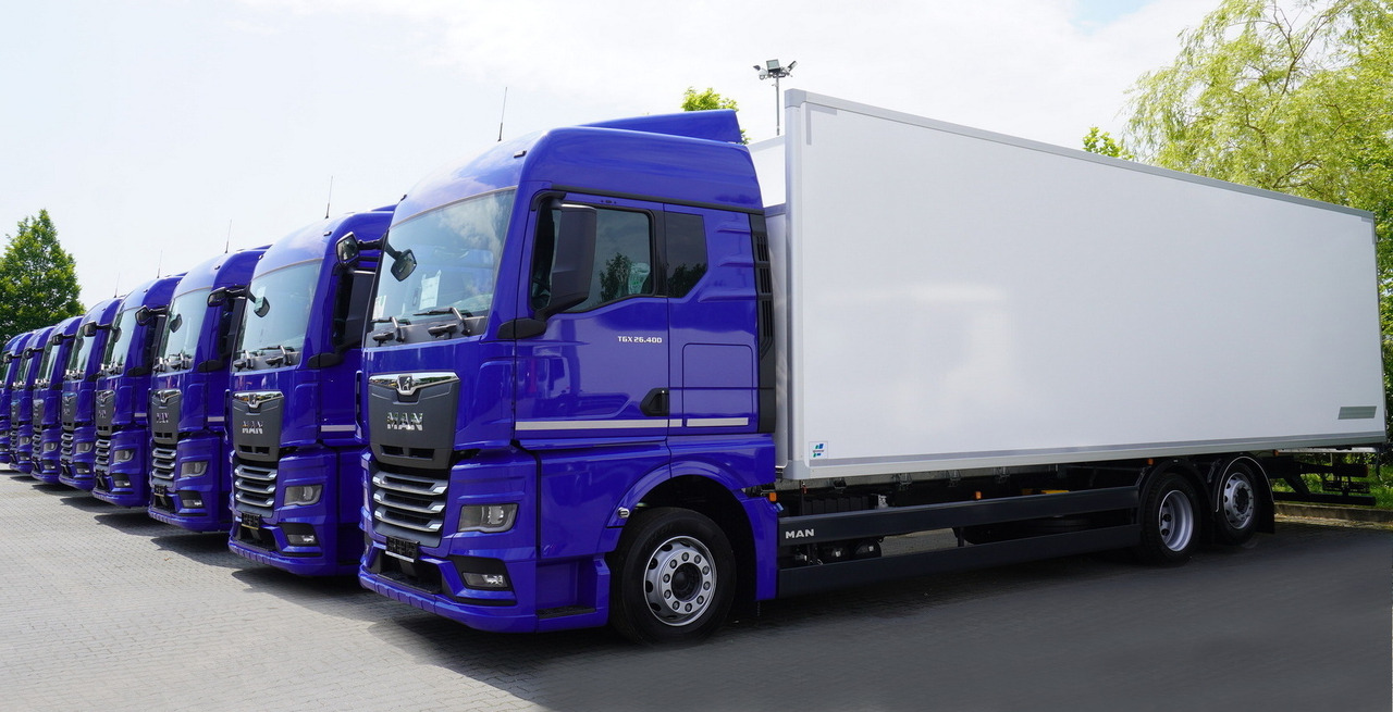 MAN New MAN TGX 26.400 / NEW IGLOOCAR refrigerator 20 pallets / 6×2 / 2024 / 2 units - Box truck: picture 4 MAN New MAN TGX 26.400 / NEW IGLOOCAR refrigerator 20 pallets / 6×2 / 2024 / 2 units - Box truck: picture 4