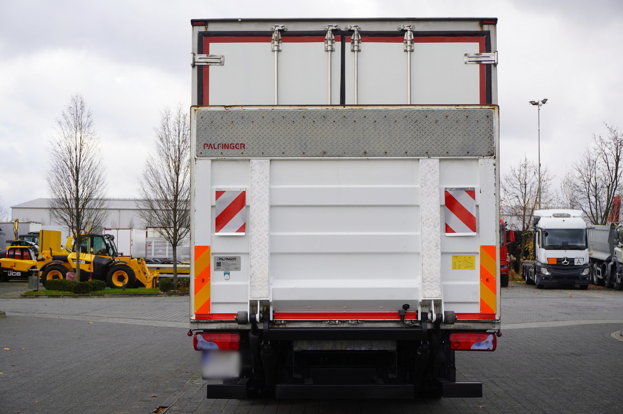 MAN TGL 12.190 / 14 EPAL Refrigerator / Carrier Xarios 500 / 3 units - Refrigerated truck: picture 4 MAN TGL 12.190 / 14 EPAL Refrigerator / Carrier Xarios 500 / 3 units - Refrigerated truck: picture 4