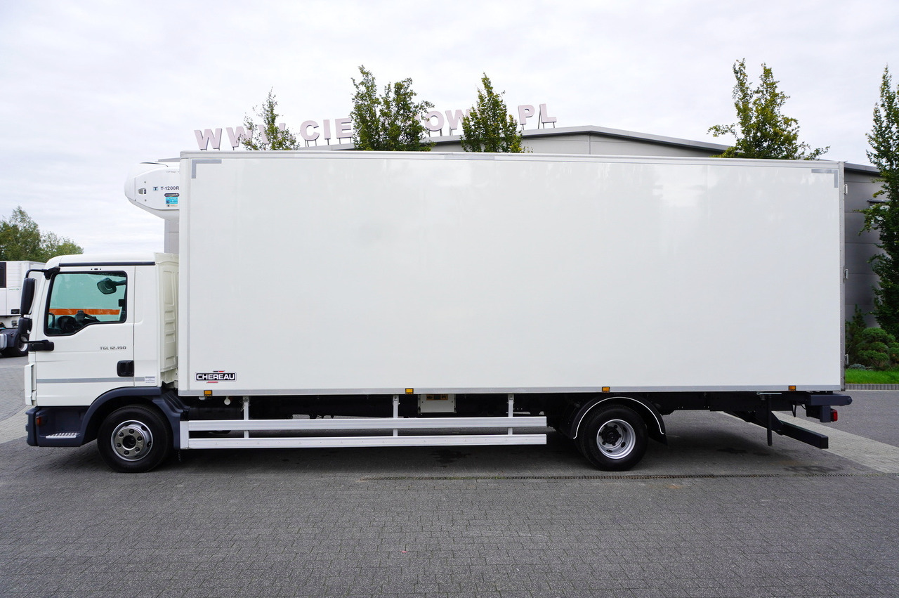MAN TGL 12.190 / CHEREAU Refrigerator 18 PAL multitemperature / Thermoking T-1200R / 100,000 km - Refrigerated truck: picture 3 MAN TGL 12.190 / CHEREAU Refrigerator 18 PAL multitemperature / Thermoking T-1200R / 100,000 km - Refrigerated truck: picture 3