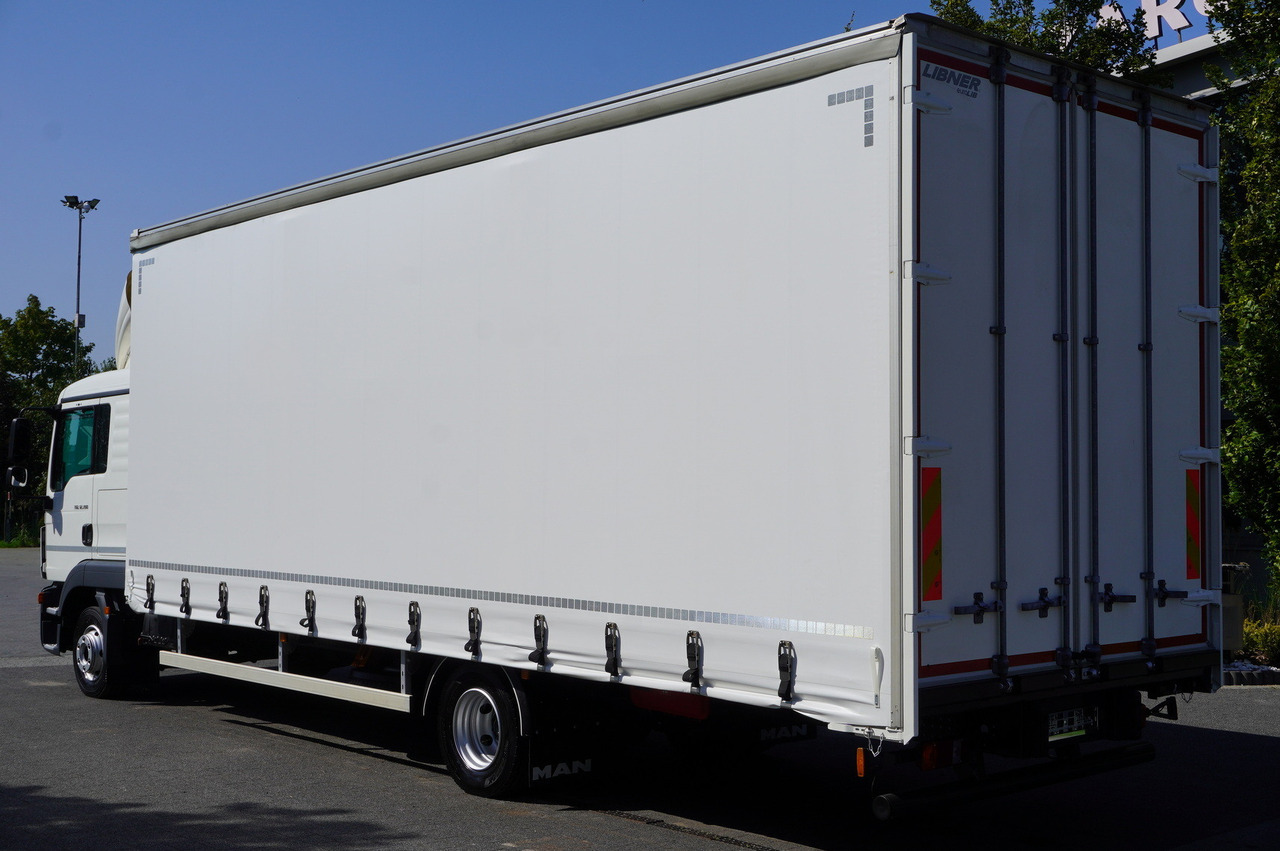 MAN TGL 12.190 / Curtainsider 19 EPAL / Sleeper cab - Curtain side truck: picture 3 MAN TGL 12.190 / Curtainsider 19 EPAL / Sleeper cab - Curtain side truck: picture 3