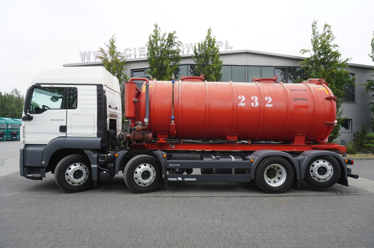 MAN TGS 35.420 8×2 / NEW septic barrel 13000 L / 3 steered axles - Tanker truck: picture 2 MAN TGS 35.420 8×2 / NEW septic barrel 13000 L / 3 steered axles - Tanker truck: picture 2