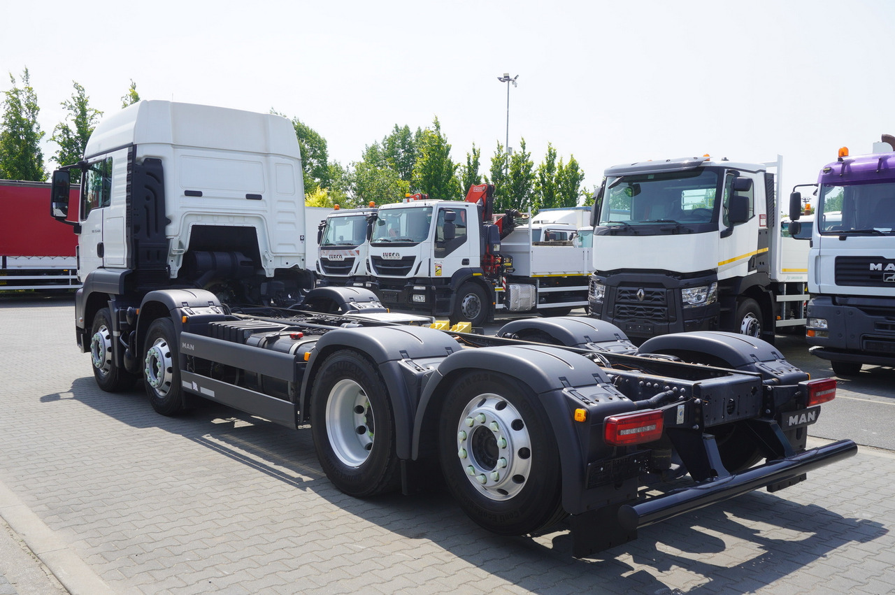 MAN TGS 35.420 8x2 / Chassis 6.4 m / 3 steered axles - Crane truck: picture 4 MAN TGS 35.420 8x2 / Chassis 6.4 m / 3 steered axles - Crane truck: picture 4