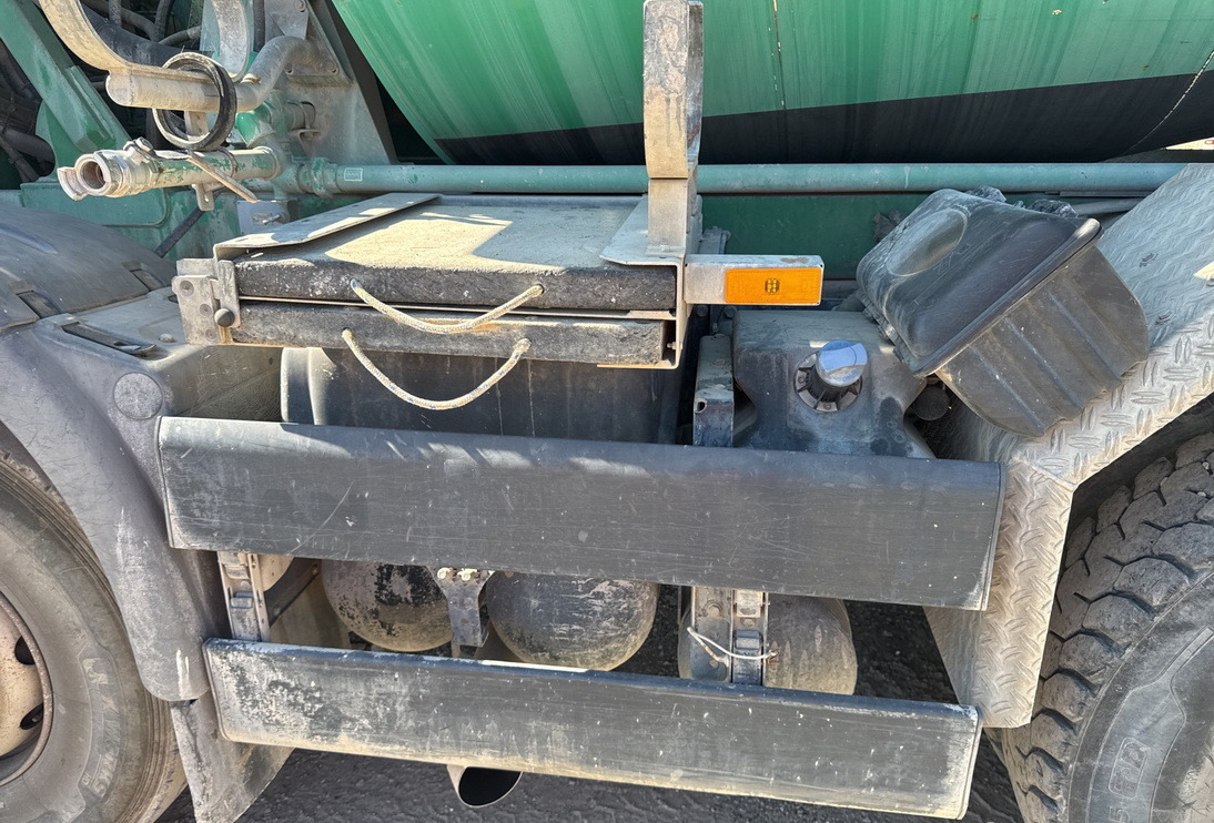 Concrete mixer truck MAN TGS 35.480 8x4 Concrete Mixer Pump truck / Putzmeister M24-3 / 1600 MTH!: picture 11
