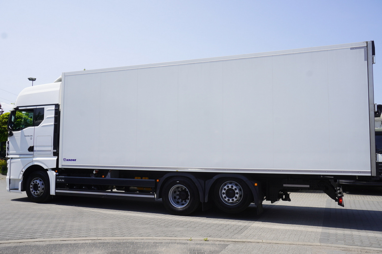 MAN TGX 26.470 / 2022 / Krone Refrigerator 40 EPAL Multitemp Dopplestock / Carrier Supra 950 MT - Refrigerated truck: picture 5 MAN TGX 26.470 / 2022 / Krone Refrigerator 40 EPAL Multitemp Dopplestock / Carrier Supra 950 MT - Refrigerated truck: picture 5