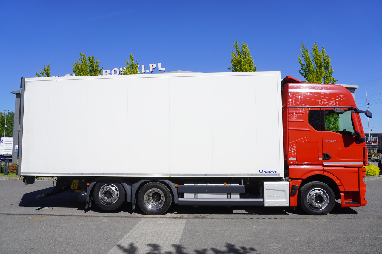 MAN TGX 26.510 / 2022 / New Krone refrigerator bitemperature / Dopplestock / Carrier Supra 1150 MT / 4 units - Refrigerated truck: picture 2 MAN TGX 26.510 / 2022 / New Krone refrigerator bitemperature / Dopplestock / Carrier Supra 1150 MT / 4 units - Refrigerated truck: picture 2