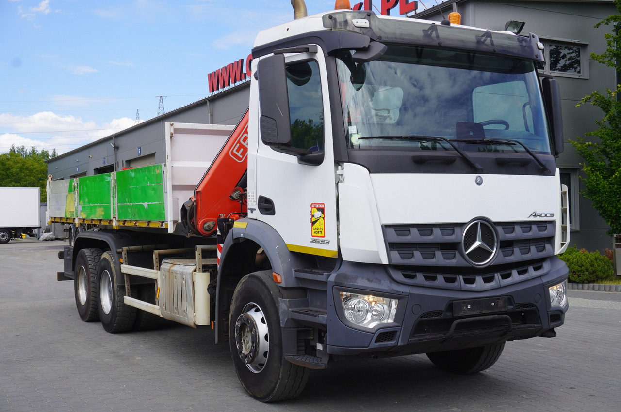 MERCEDES-BENZ AROCS 2633 6x4 / 5.5 T crane FASSI F135 / Tipper 15 EPAL - Crane truck: picture 2 MERCEDES-BENZ AROCS 2633 6x4 / 5.5 T crane FASSI F135 / Tipper 15 EPAL - Crane truck: picture 2