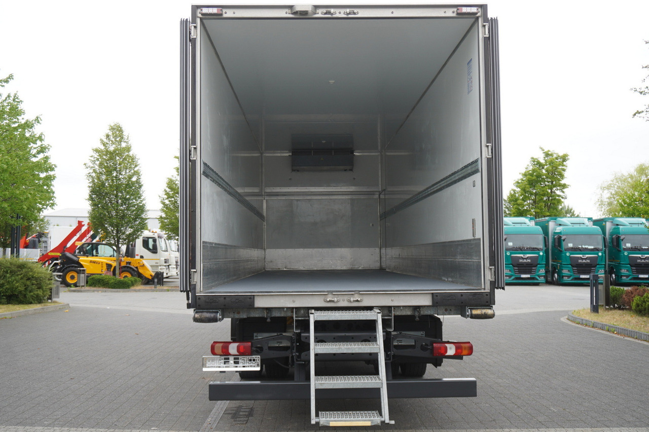 MERCEDES-BENZ Actros 1824 / Refrigerator 22 EPAL / Carrier Supra 950 / Sleeping cabin - Refrigerated truck: picture 3 MERCEDES-BENZ Actros 1824 / Refrigerator 22 EPAL / Carrier Supra 950 / Sleeping cabin - Refrigerated truck: picture 3