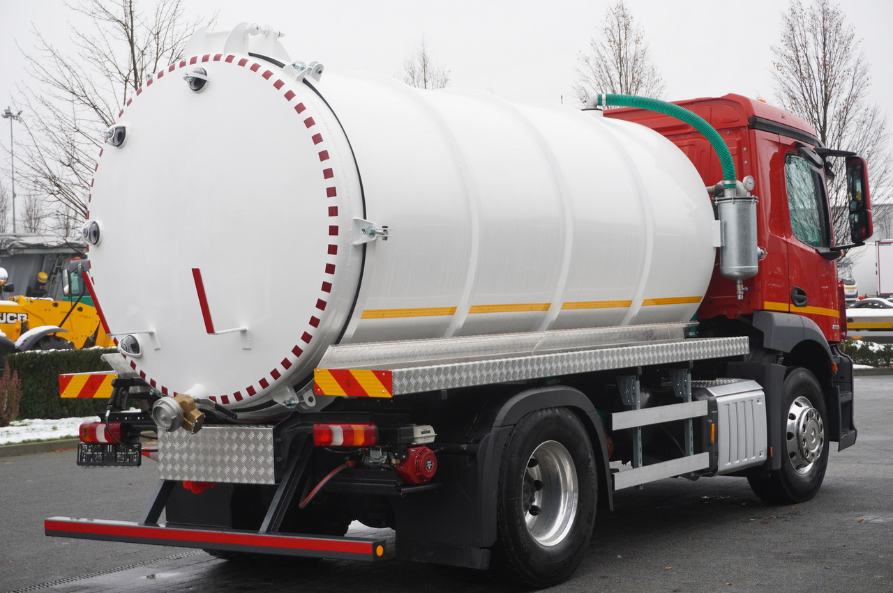 MERCEDES-BENZ Actros 1833 / 260 tho. km / NEW septic tank 11000 l - Tanker truck: picture 5 MERCEDES-BENZ Actros 1833 / 260 tho. km / NEW septic tank 11000 l - Tanker truck: picture 5
