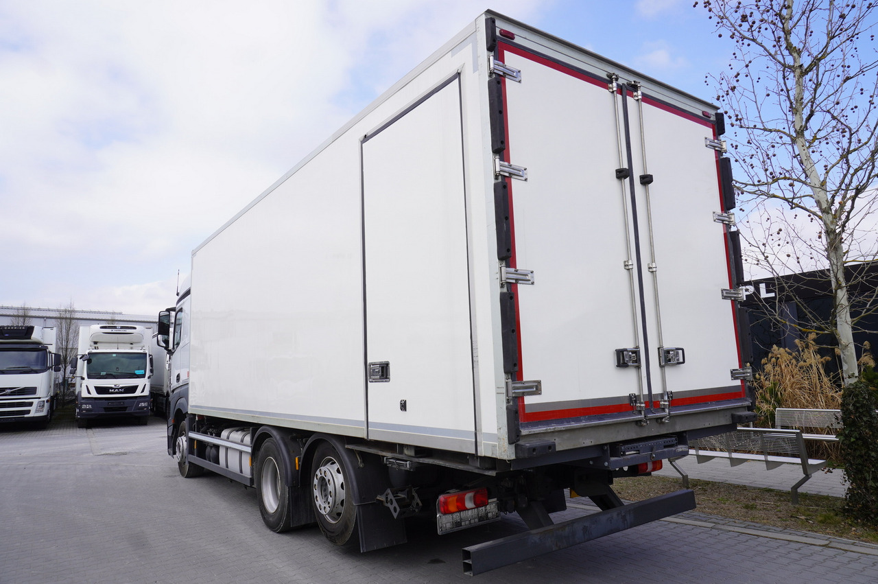 MERCEDES-BENZ Actros 2542 / GIGA cabin / Thermoking 1000R - Refrigerated truck: picture 3 MERCEDES-BENZ Actros 2542 / GIGA cabin / Thermoking 1000R - Refrigerated truck: picture 3