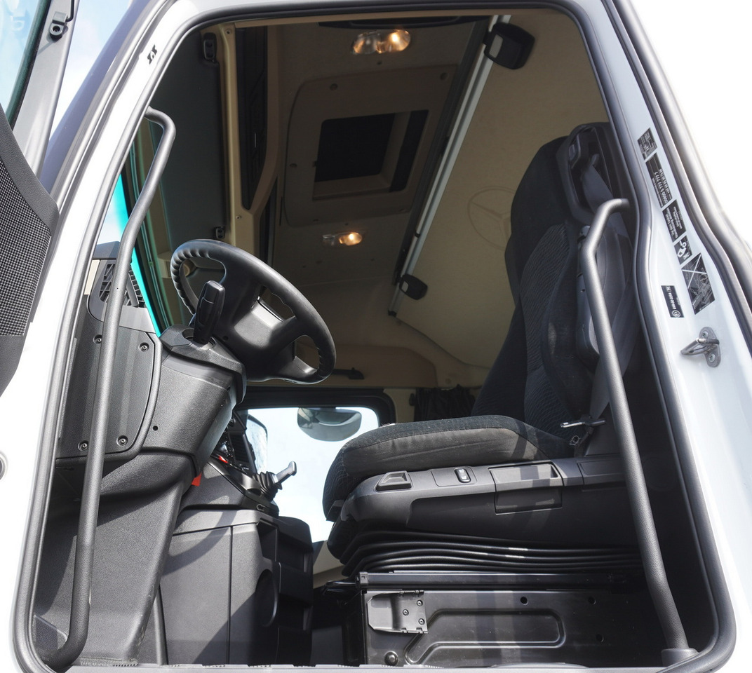 Refrigerated truck MERCEDES-BENZ Actros 2542 / GIGA cabin / Thermoking 1000R: picture 11