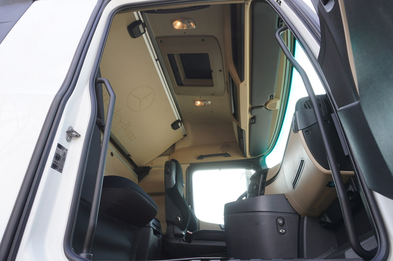Refrigerated truck MERCEDES-BENZ Actros 2542 / GIGA cabin / Thermoking 1000R: picture 28
