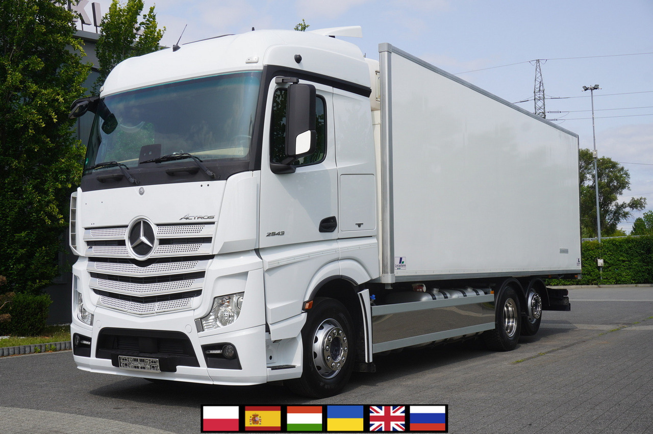 MERCEDES-BENZ Actros 2543 / Lecapitaine Refrigerator Multitemperature / Carrier Supra 950 MT - Refrigerated truck: picture 1 MERCEDES-BENZ Actros 2543 / Lecapitaine Refrigerator Multitemperature / Carrier Supra 950 MT - Refrigerated truck: picture 1