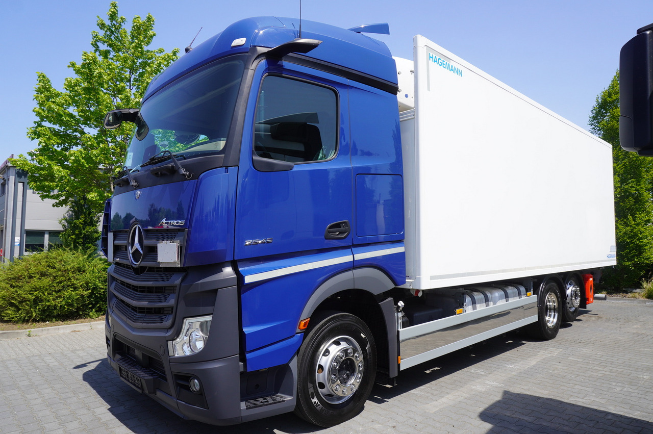 MERCEDES-BENZ Actros 2545 / 2021 / Hagemann refrigerator Multitemperature - Refrigerated truck: picture 2 MERCEDES-BENZ Actros 2545 / 2021 / Hagemann refrigerator Multitemperature - Refrigerated truck: picture 2