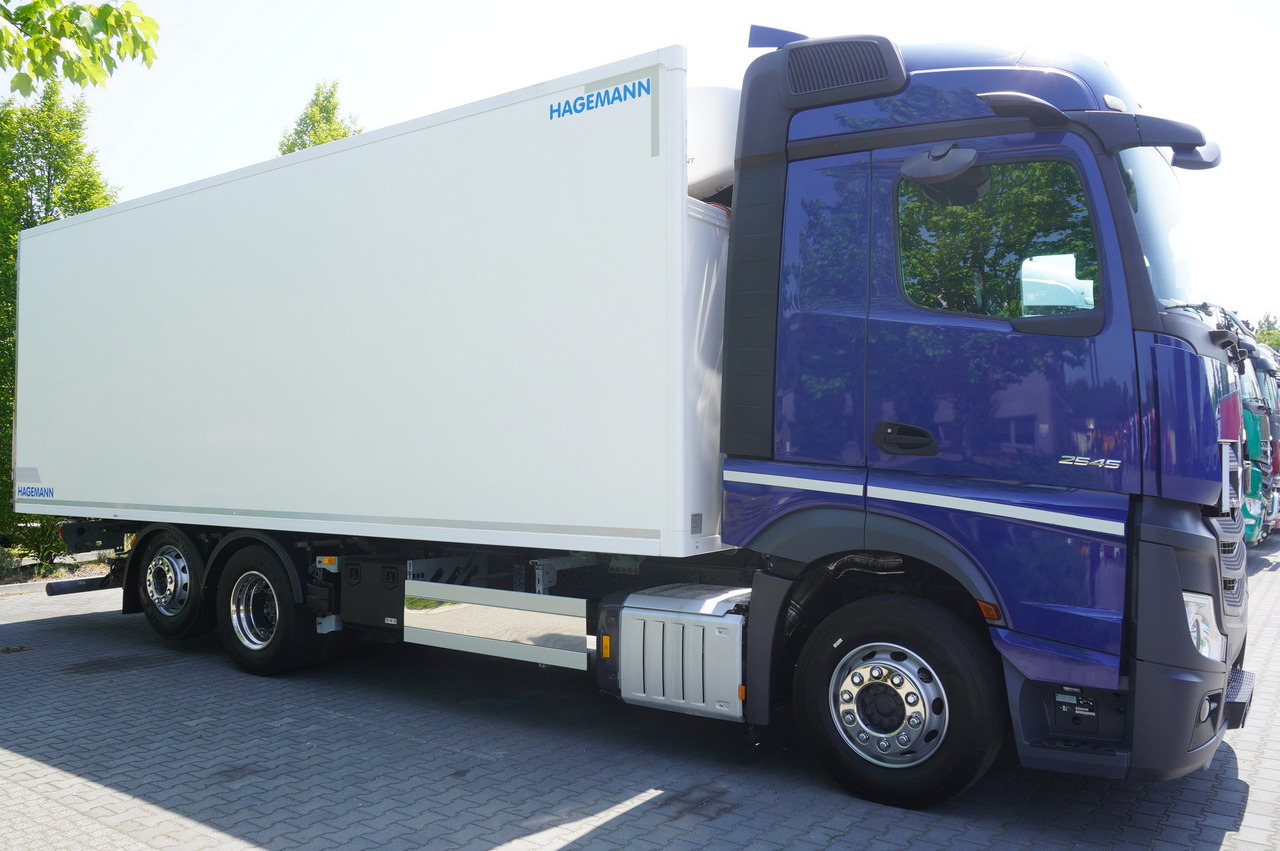 MERCEDES-BENZ Actros 2545 / 2021 / Hagemann refrigerator Multitemperature - Refrigerated truck: picture 4 MERCEDES-BENZ Actros 2545 / 2021 / Hagemann refrigerator Multitemperature - Refrigerated truck: picture 4