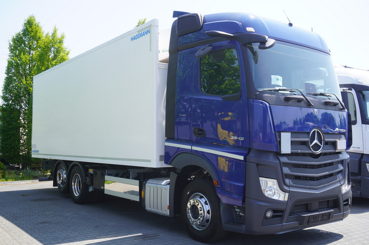 MERCEDES-BENZ Actros 2545 / 2021 / Hagemann refrigerator Multitemperature - Refrigerated truck: picture 5 MERCEDES-BENZ Actros 2545 / 2021 / Hagemann refrigerator Multitemperature - Refrigerated truck: picture 5