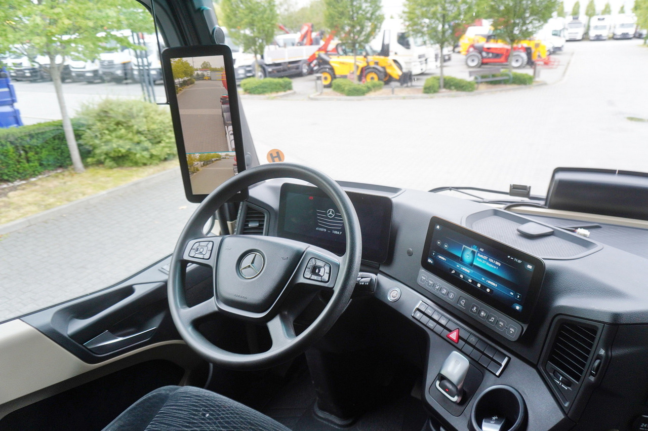 Tanker truck MERCEDES-BENZ Actros 2545 6 × 2 MP5 / NEW septic barrel 13000 L: picture 17