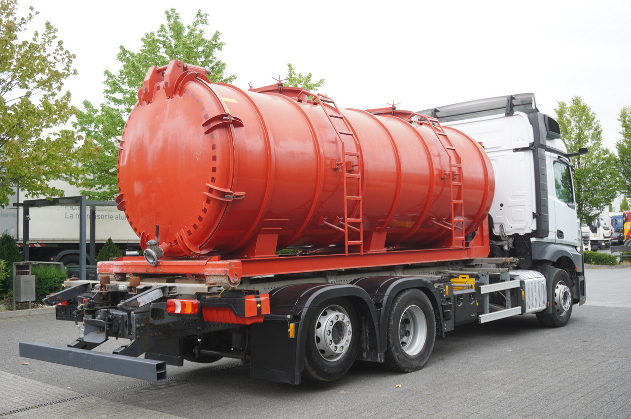 MERCEDES-BENZ Actros 2545 6 × 2 MP5 / NEW septic barrel 13000 L - Tanker truck: picture 4 MERCEDES-BENZ Actros 2545 6 × 2 MP5 / NEW septic barrel 13000 L - Tanker truck: picture 4