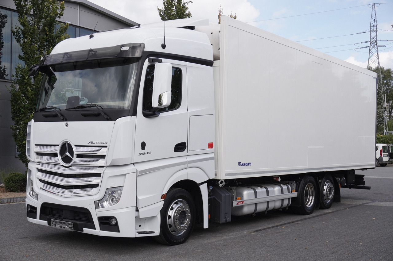 MERCEDES-BENZ Actros 2545 MP5 6×2 E6 / KRONE REFRIGERATOR 40 pallets Bitemperature Doppelstock / high 2.7m - Refrigerated truck: picture 1 MERCEDES-BENZ Actros 2545 MP5 6×2 E6 / KRONE REFRIGERATOR 40 pallets Bitemperature Doppelstock / high 2.7m - Refrigerated truck: picture 1