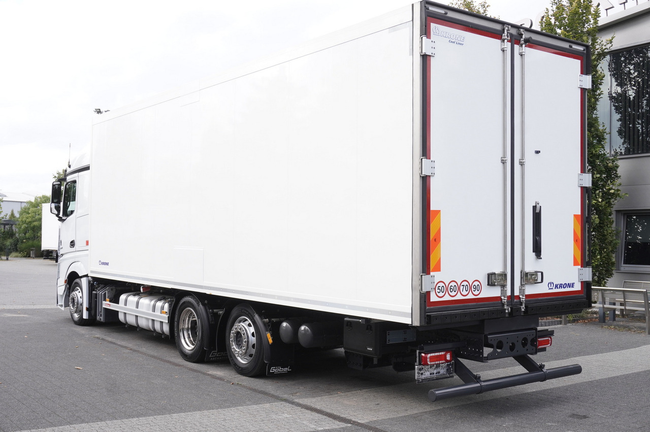 MERCEDES-BENZ Actros 2545 MP5 6×2 E6 / KRONE REFRIGERATOR 40 pallets Bitemperature Doppelstock / high 2.7m - Refrigerated truck: picture 3 MERCEDES-BENZ Actros 2545 MP5 6×2 E6 / KRONE REFRIGERATOR 40 pallets Bitemperature Doppelstock / high 2.7m - Refrigerated truck: picture 3