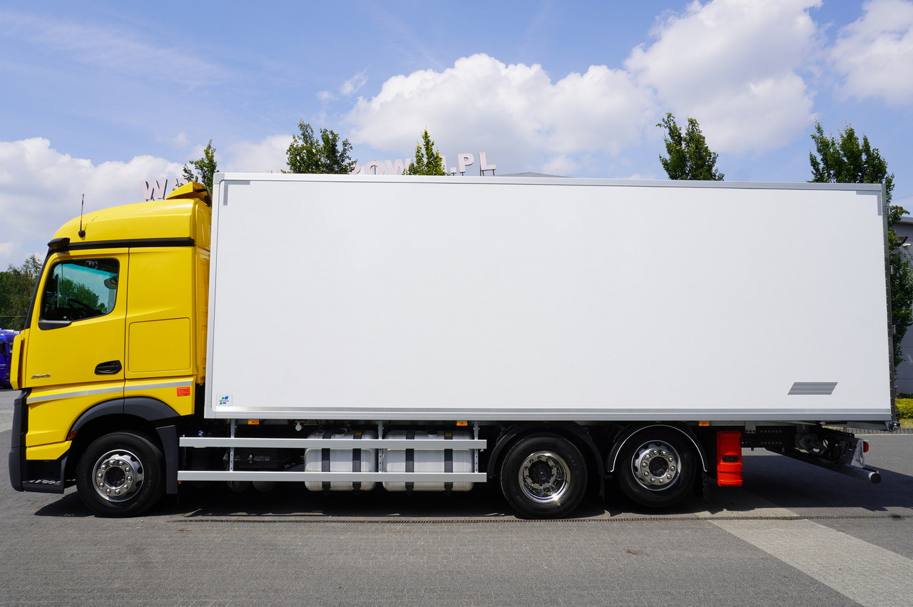 MERCEDES-BENZ Actros 2545 MP5 6×2 E6 / NEW Igloocar refrigerator / 19 pallets - Refrigerated truck: picture 2 MERCEDES-BENZ Actros 2545 MP5 6×2 E6 / NEW Igloocar refrigerator / 19 pallets - Refrigerated truck: picture 2