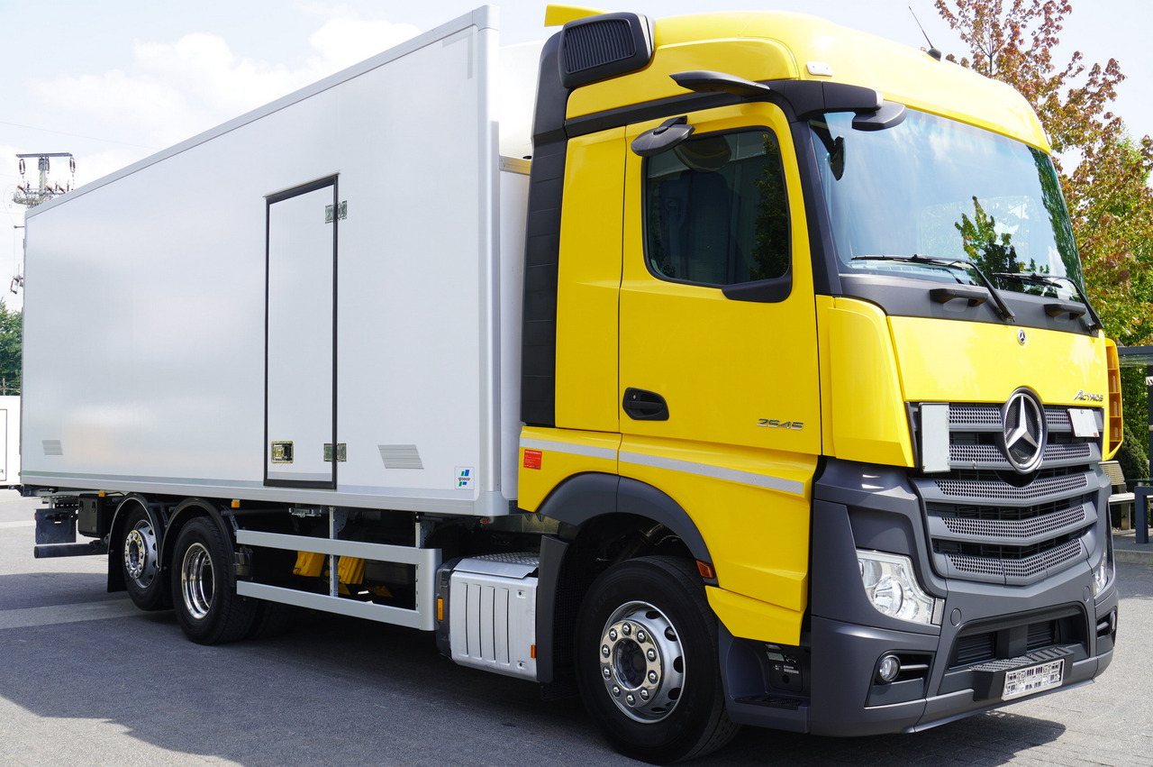 MERCEDES-BENZ Actros 2545 MP5 6×2 E6 / NEW Igloocar refrigerator / 19 pallets - Refrigerated truck: picture 5 MERCEDES-BENZ Actros 2545 MP5 6×2 E6 / NEW Igloocar refrigerator / 19 pallets - Refrigerated truck: picture 5