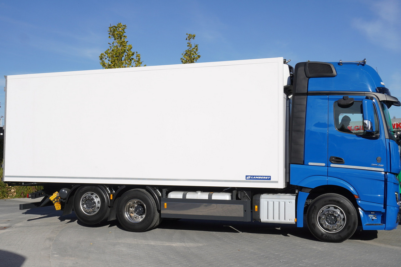 Refrigerated truck MERCEDES-BENZ Actros 2548 E6 / GIGA / Cab Lounge chair / Lamberet Refrigerator / Carrier Supra 950: picture 6