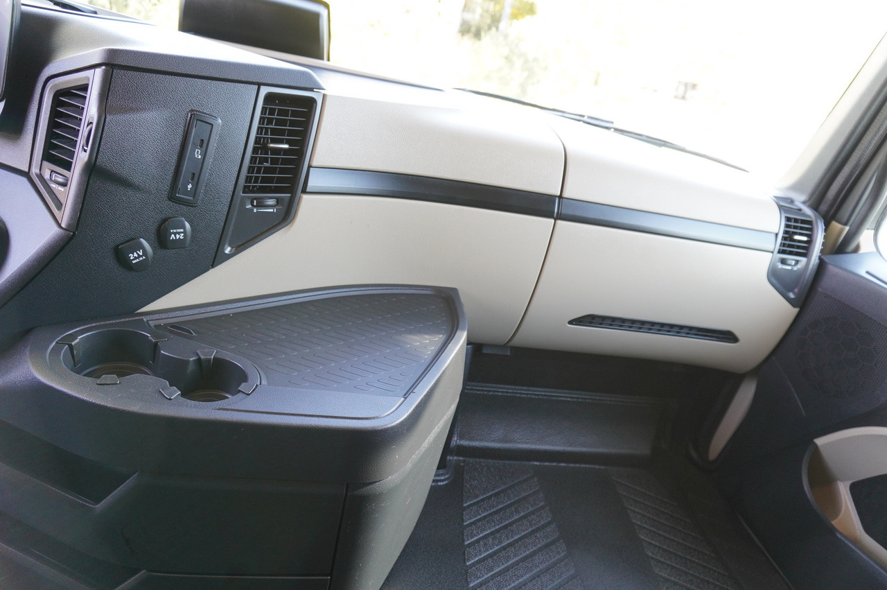 Refrigerated truck MERCEDES-BENZ Actros 2548 E6 / GIGA / Cab Lounge chair / Lamberet Refrigerator / Carrier Supra 950: picture 26