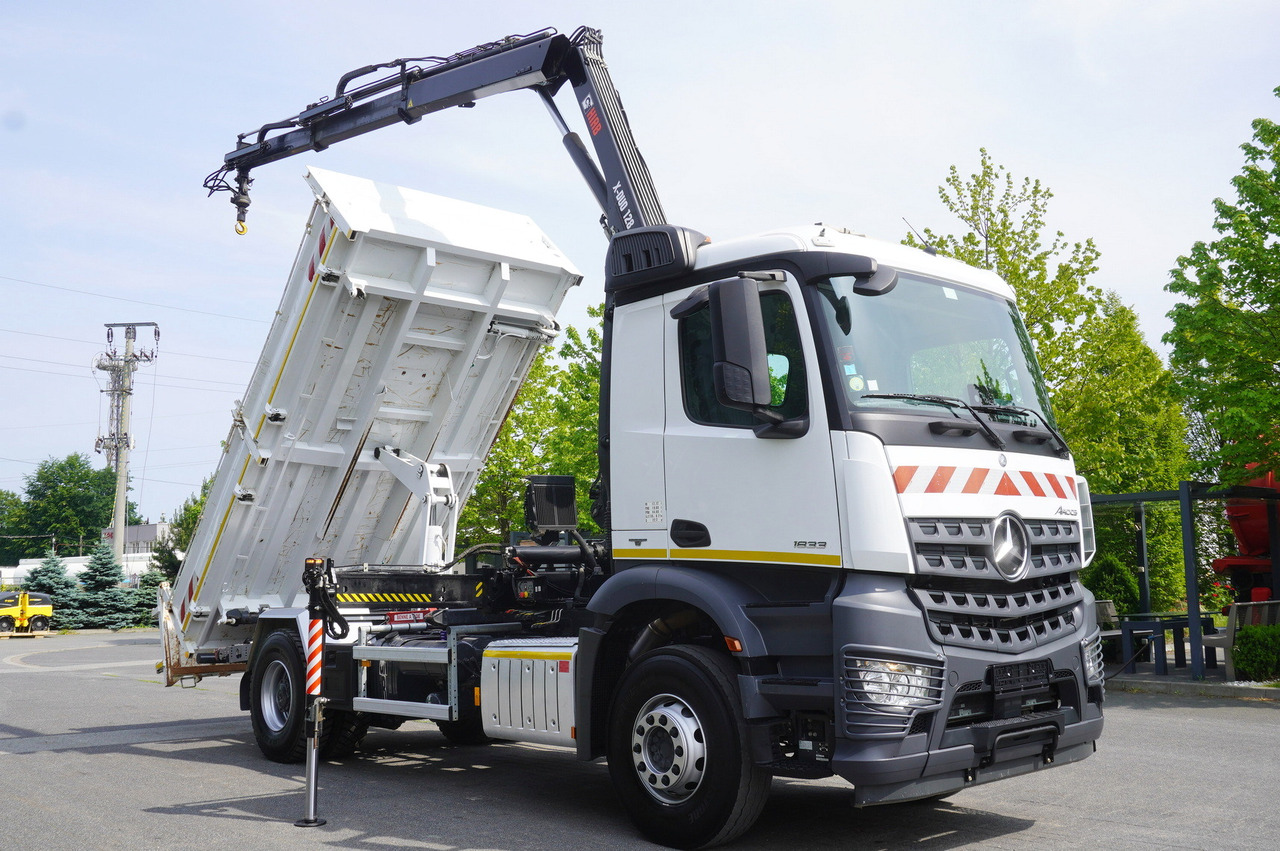 Crane truck, Crane truck MERCEDES-BENZ Arocs 1833 / 87,000 km!!! / Hds HIAB X-DUO 128 B-2 / three-sided tipper: picture 8
