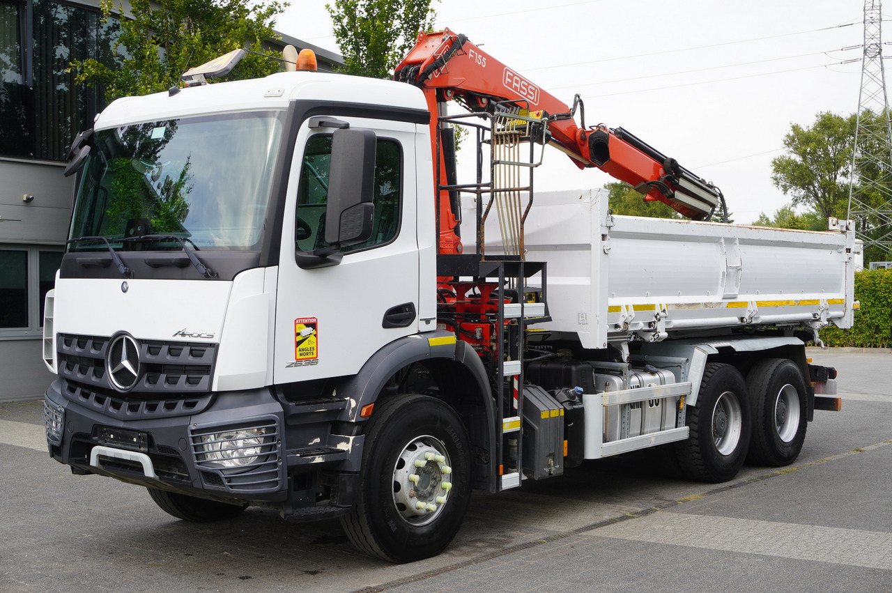 MERCEDES-BENZ Arocs 2636 / 6x4 / HDS Fassi / 3-Way Tipper / Bortmatic - Tipper, Crane truck: picture 4 MERCEDES-BENZ Arocs 2636 / 6x4 / HDS Fassi / 3-Way Tipper / Bortmatic - Tipper, Crane truck: picture 4