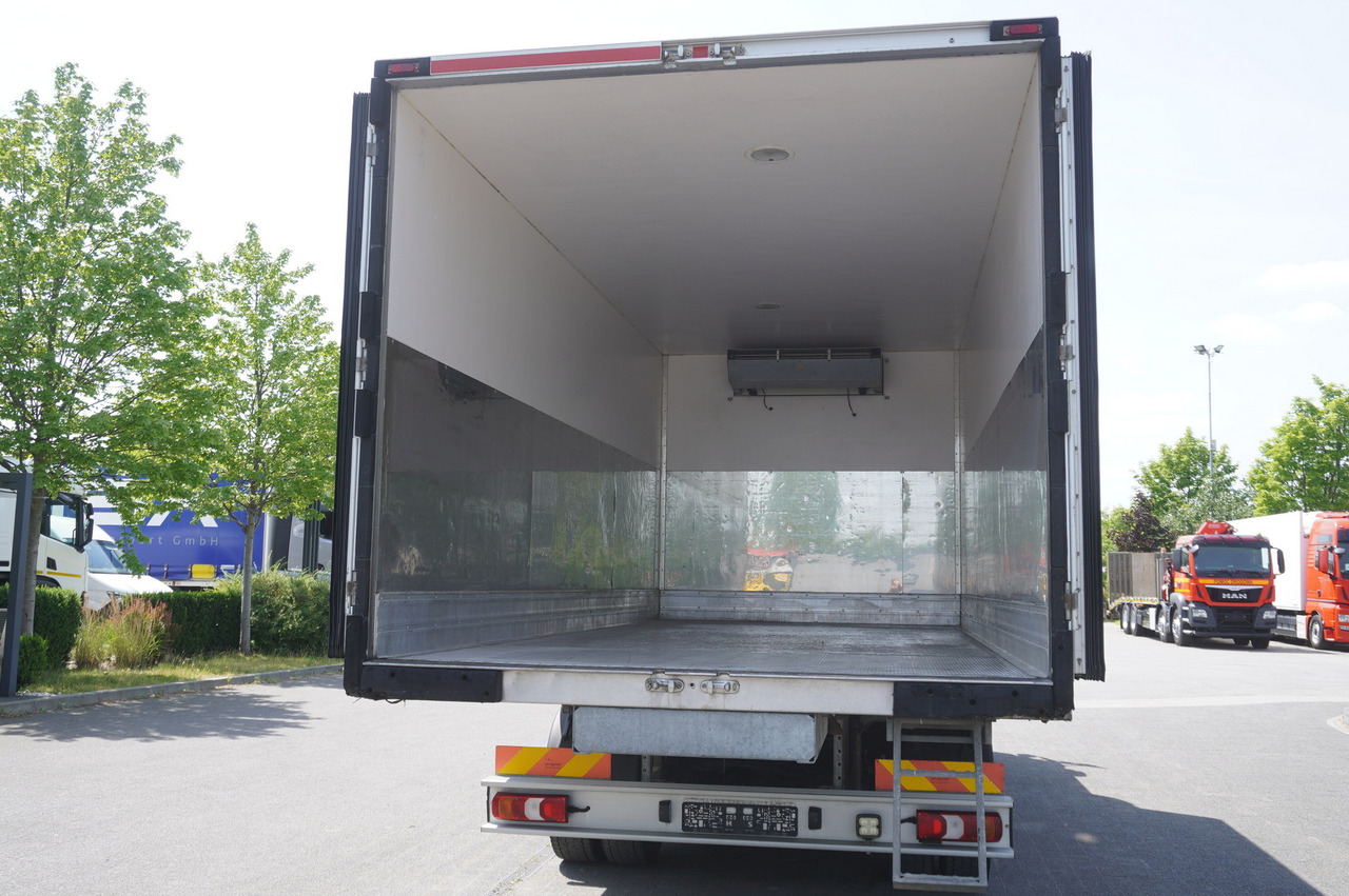MERCEDES-BENZ Atego 1223 / Lamberet Refrigerator / Full ADR / Sleeper cab / 175 tho. km - Refrigerated truck: picture 5 MERCEDES-BENZ Atego 1223 / Lamberet Refrigerator / Full ADR / Sleeper cab / 175 tho. km - Refrigerated truck: picture 5