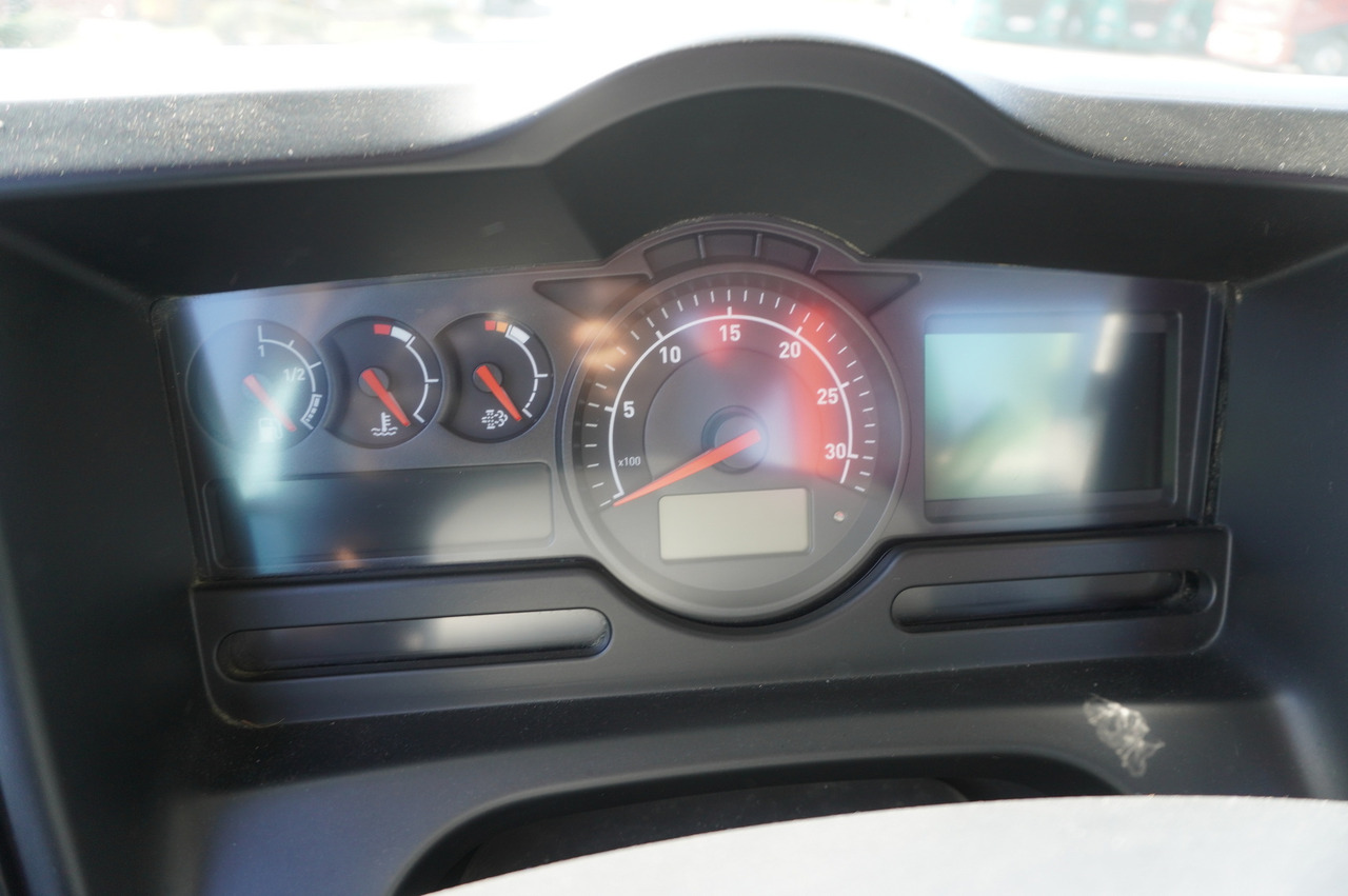 Crane truck RENAULT C320 P 4x2 / FASSI crane 6.2 T / range 10 m / Flatbed 15 EPAL / 50 tho. km!: picture 16 Crane truck RENAULT C320 P 4x2 / FASSI crane 6.2 T / range 10 m / Flatbed 15 EPAL / 50 tho. km!: picture 16