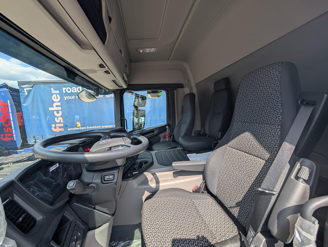 SCANIA P 340 B6x2*4NA / chassis frame / steering axle / CNG / large cab / 8 units - Refuse truck: picture 5 SCANIA P 340 B6x2*4NA / chassis frame / steering axle / CNG / large cab / 8 units - Refuse truck: picture 5