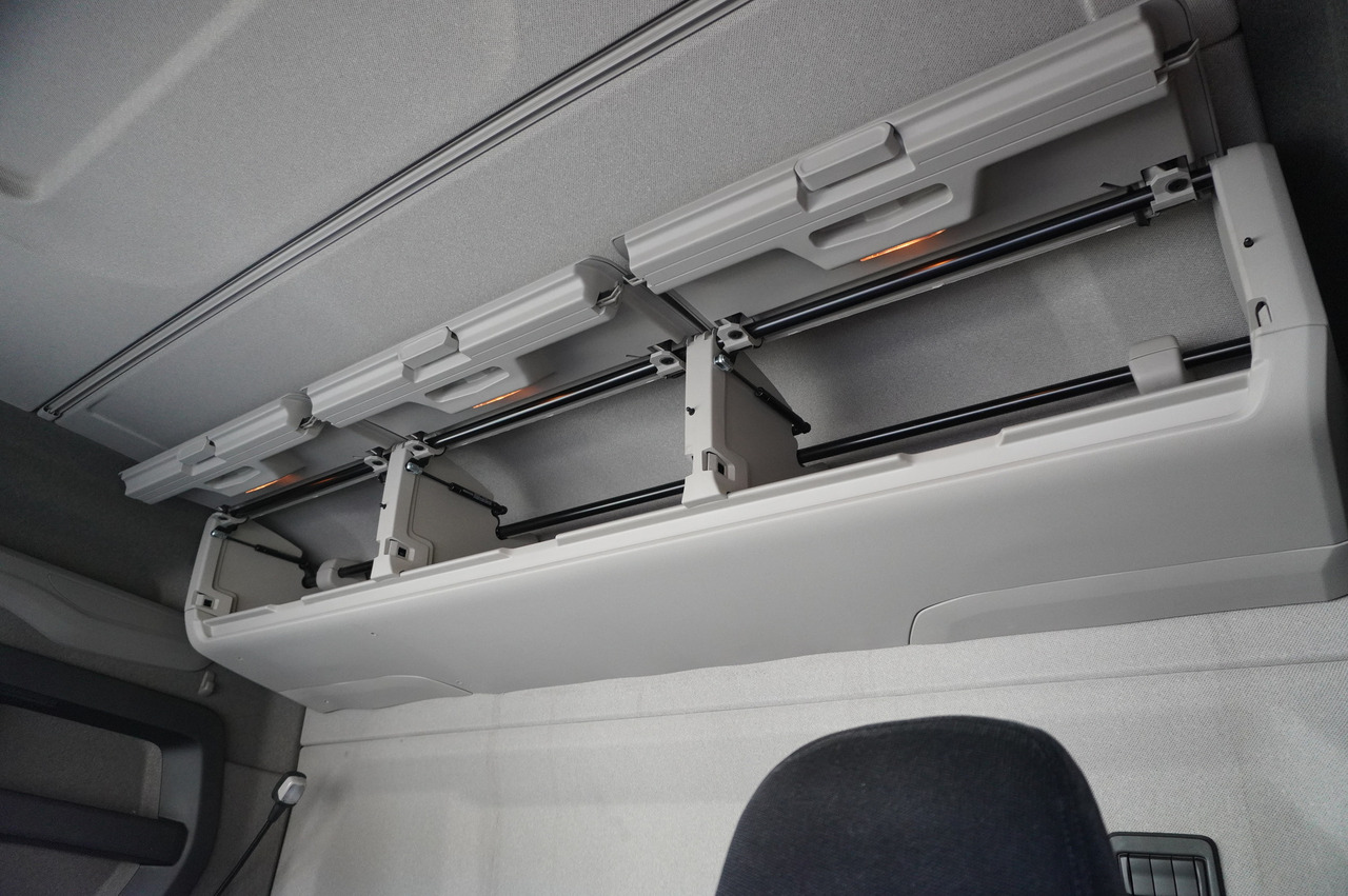 Refrigerated truck SCANIA R500 E6 6x2 / Lecapitaine 21 EPAL refrigerator / Carrier Supra 1150 / 2021 / steered axle: picture 24