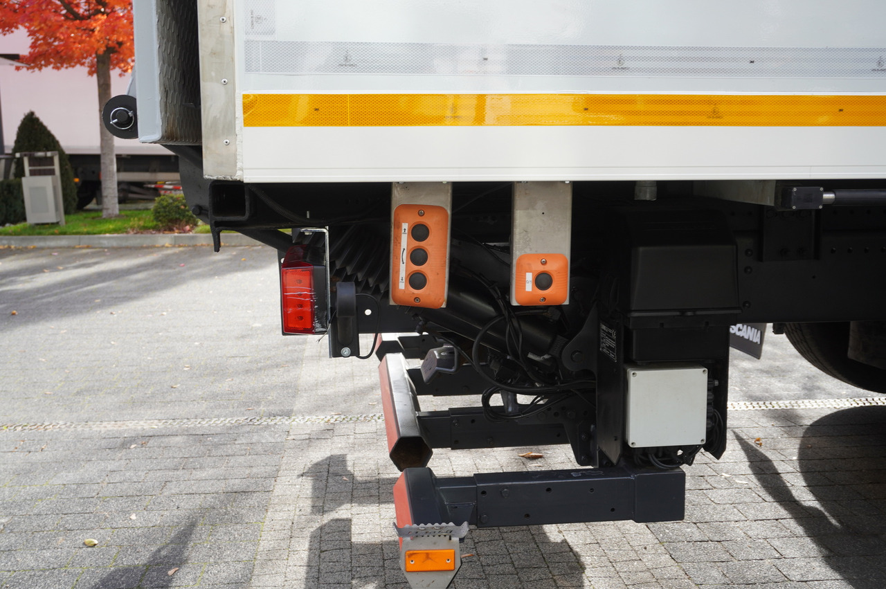 Refrigerated truck SCANIA R500 E6 6x2 / Lecapitaine 21 EPAL refrigerator / Carrier Supra 1150 / 2021 / steered axle: picture 11