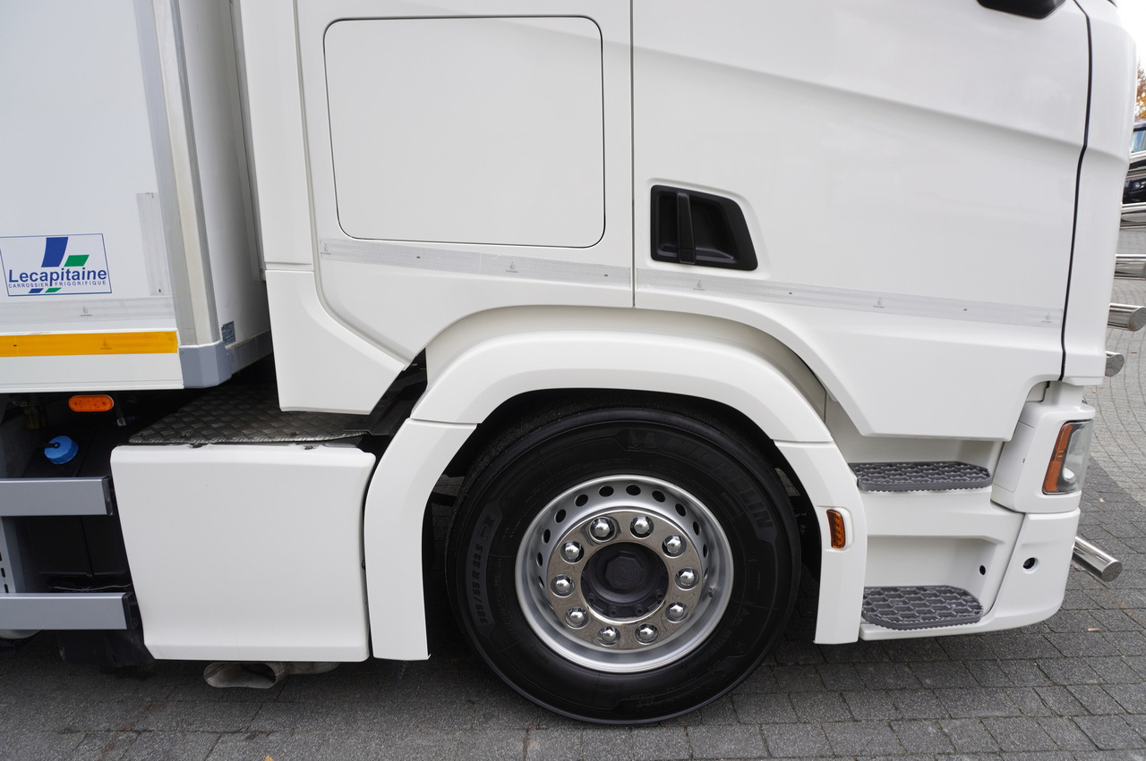 Refrigerated truck SCANIA R500 E6 6x2 / Lecapitaine 21 EPAL refrigerator / Carrier Supra 1150 / 2021 / steered axle: picture 14