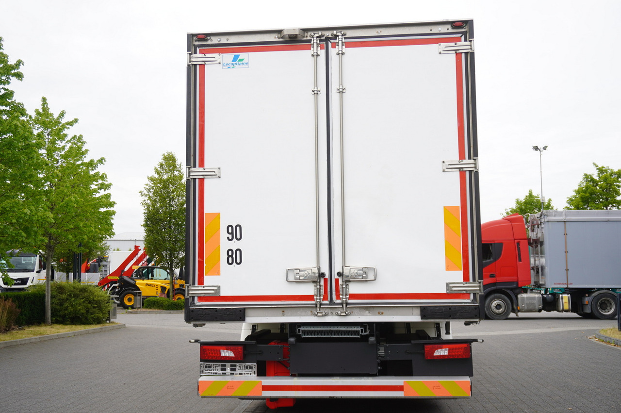 SCANIA R500 / Lecapitaine refrigerator / Carrier Supra 950 / steered 3rd axle - Refrigerated truck: picture 3 SCANIA R500 / Lecapitaine refrigerator / Carrier Supra 950 / steered 3rd axle - Refrigerated truck: picture 3