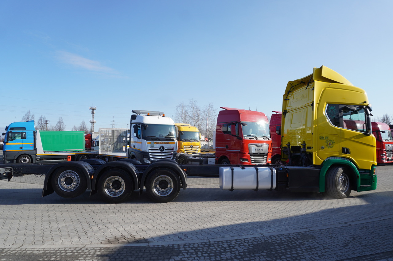SCANIA R650 V8 8x4/4 E6 / 2020 / Frame 9.7 m - Cab chassis truck: picture 4 SCANIA R650 V8 8x4/4 E6 / 2020 / Frame 9.7 m - Cab chassis truck: picture 4