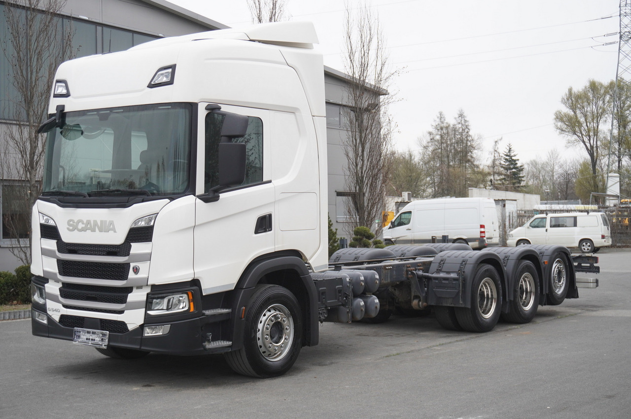 Scania G540 8x4 / Chassis 8.7 m / Steered axle / 2021 - Cab chassis truck: picture 2 Scania G540 8x4 / Chassis 8.7 m / Steered axle / 2021 - Cab chassis truck: picture 2