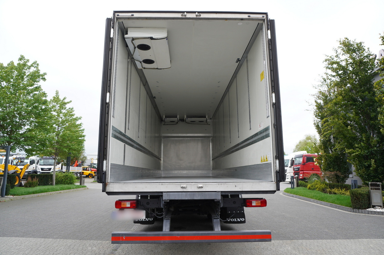 VOLVO FH 460 / Krone refrigerator 23 EPAL! / Carrier Supra 1250 MT Silent / Multitemperature / Steered axle - Refrigerated truck: picture 4 VOLVO FH 460 / Krone refrigerator 23 EPAL! / Carrier Supra 1250 MT Silent / Multitemperature / Steered axle - Refrigerated truck: picture 4