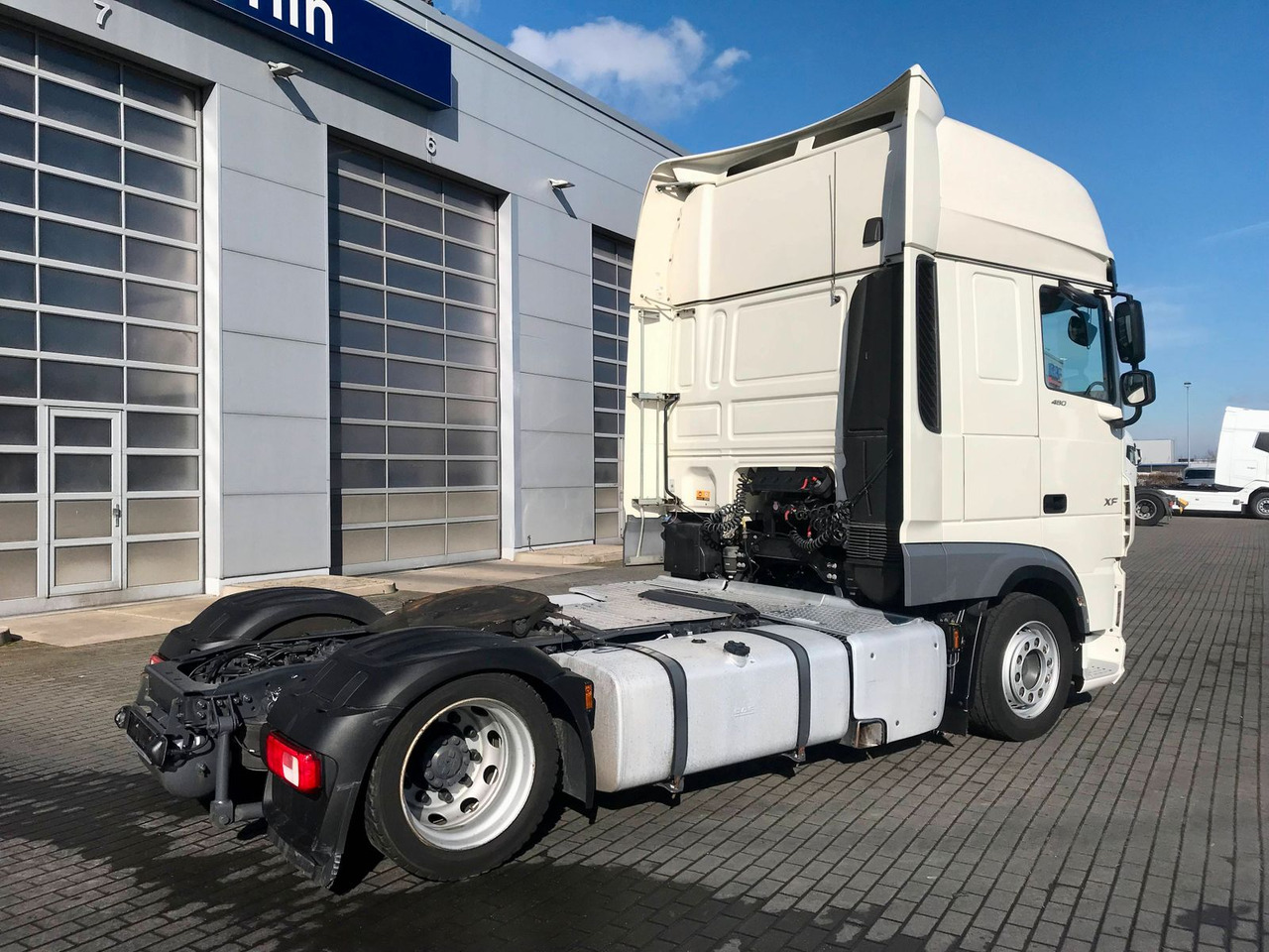 DAF XF 480 FT SSC Low Deck Standklima MX-EngineBrake - Tractor unit: picture 4 DAF XF 480 FT SSC Low Deck Standklima MX-EngineBrake - Tractor unit: picture 4