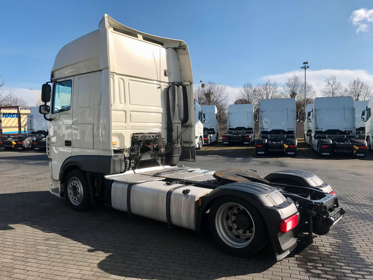 DAF XF 480 FT SSC Low Deck Standklima MX-EngineBrake - Tractor unit: picture 3 DAF XF 480 FT SSC Low Deck Standklima MX-EngineBrake - Tractor unit: picture 3
