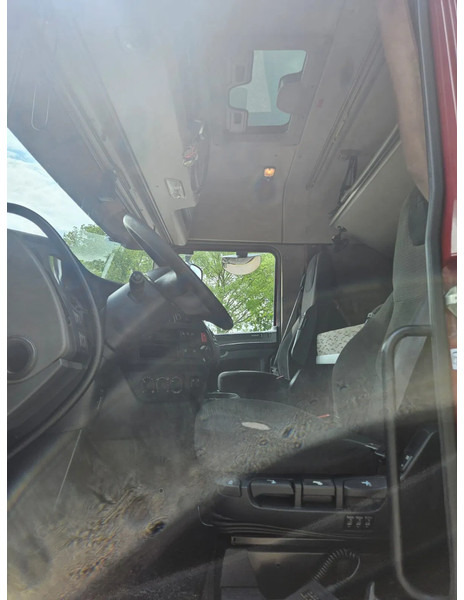 DAF XF 460 6X2 | Euro 6 | MX-Brake - Tractor unit: picture 5 DAF XF 460 6X2 | Euro 6 | MX-Brake - Tractor unit: picture 5