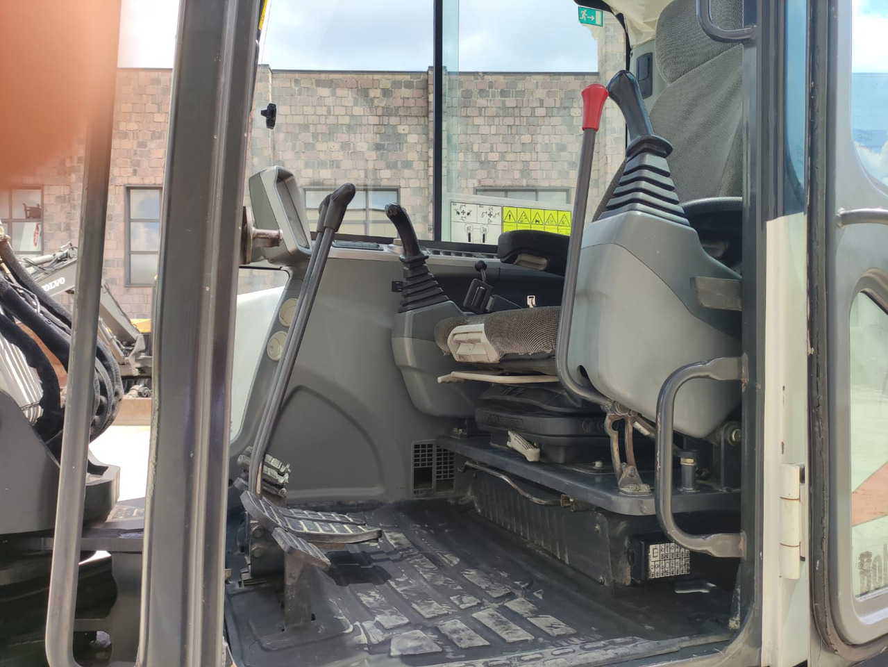 BOBCAT E80EA - Crawler excavator: picture 5 BOBCAT E80EA - Crawler excavator: picture 5