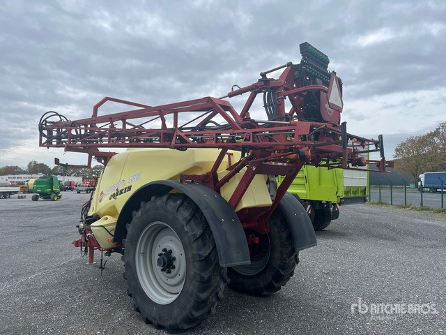 2012 Hardi Navigator 4000 24 m Pull-Type Sprayer - Trailed sprayer: picture 2 2012 Hardi Navigator 4000 24 m Pull-Type Sprayer - Trailed sprayer: picture 2