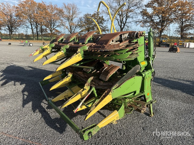 2013 Krone Easy Collect 903 Combine Header - Forage harvester attachment: picture 2 2013 Krone Easy Collect 903 Combine Header - Forage harvester attachment: picture 2