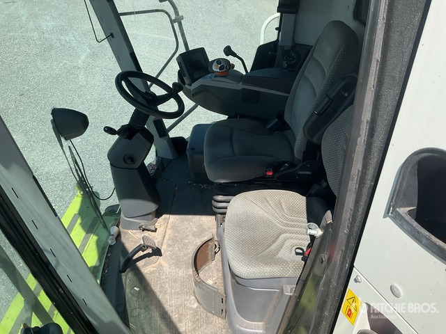 2018 Claas Tucano 430 4x4 Combine Harvester - Combine harvester: picture 5 2018 Claas Tucano 430 4x4 Combine Harvester - Combine harvester: picture 5